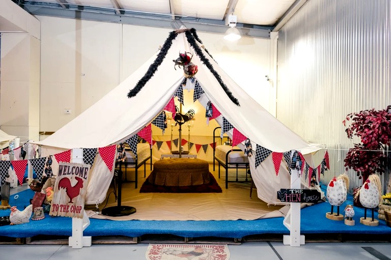 Romantic Bell Tent for a Couples' Getaway near Schulenburg, Texas | Bell Tents (Round Top, Texas, United States of America)