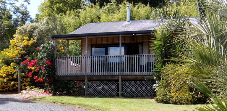 Tranquil Cottage Rental with Incredible Views near Paihia, Bay of Islands in New Zealand | Cabins (Oromahoe, North Island, New Zealand)