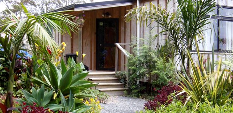 Tranquil Cottage Rental with Incredible Views near Paihia, Bay of Islands in New Zealand | Cabins (Oromahoe, North Island, New Zealand)