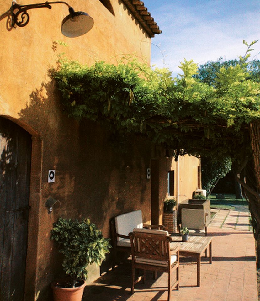Fantastic Bubble Rental for a Romantic Getaway near Girona, Spain