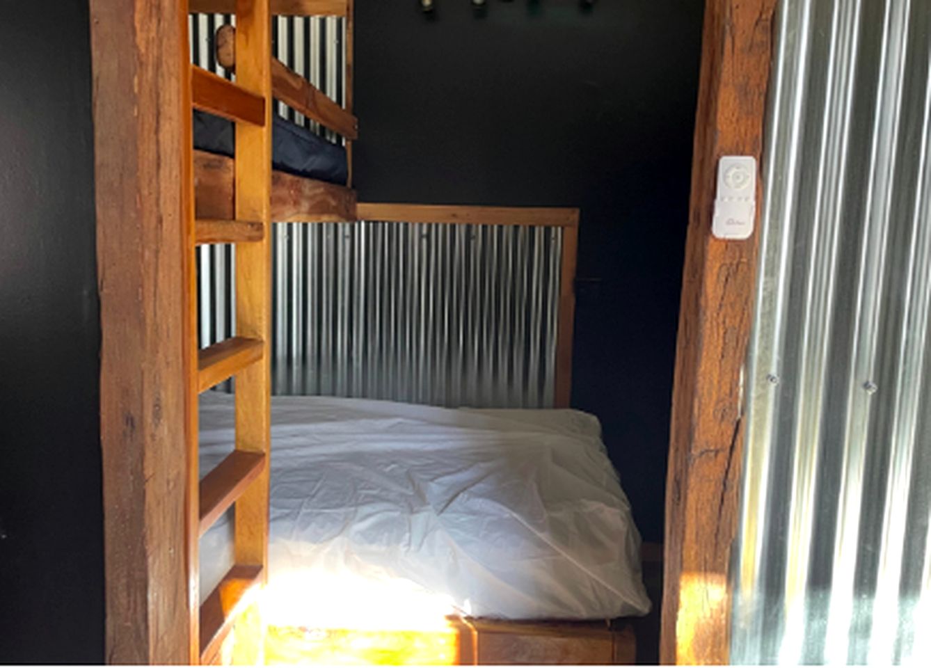 Luminous Cabin Nestled Among Nature in Indiana