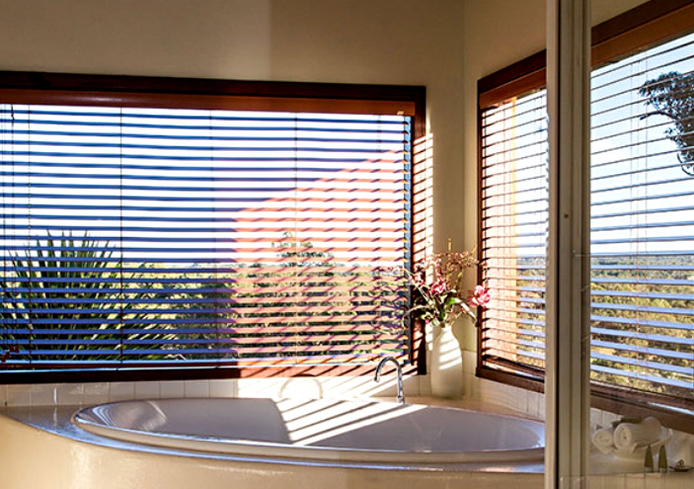 Romantic Studio Cabin Rental with Ocean Views near Margaret River, Australia