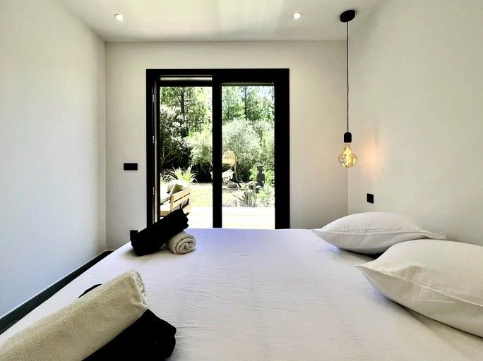 Villas (Porto-Vecchio, Corsica, France)