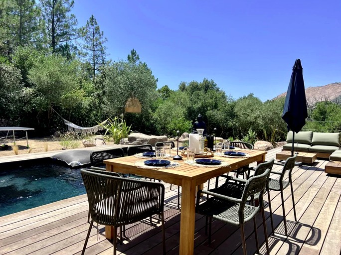 Villas (Porto-Vecchio, Corsica, France)