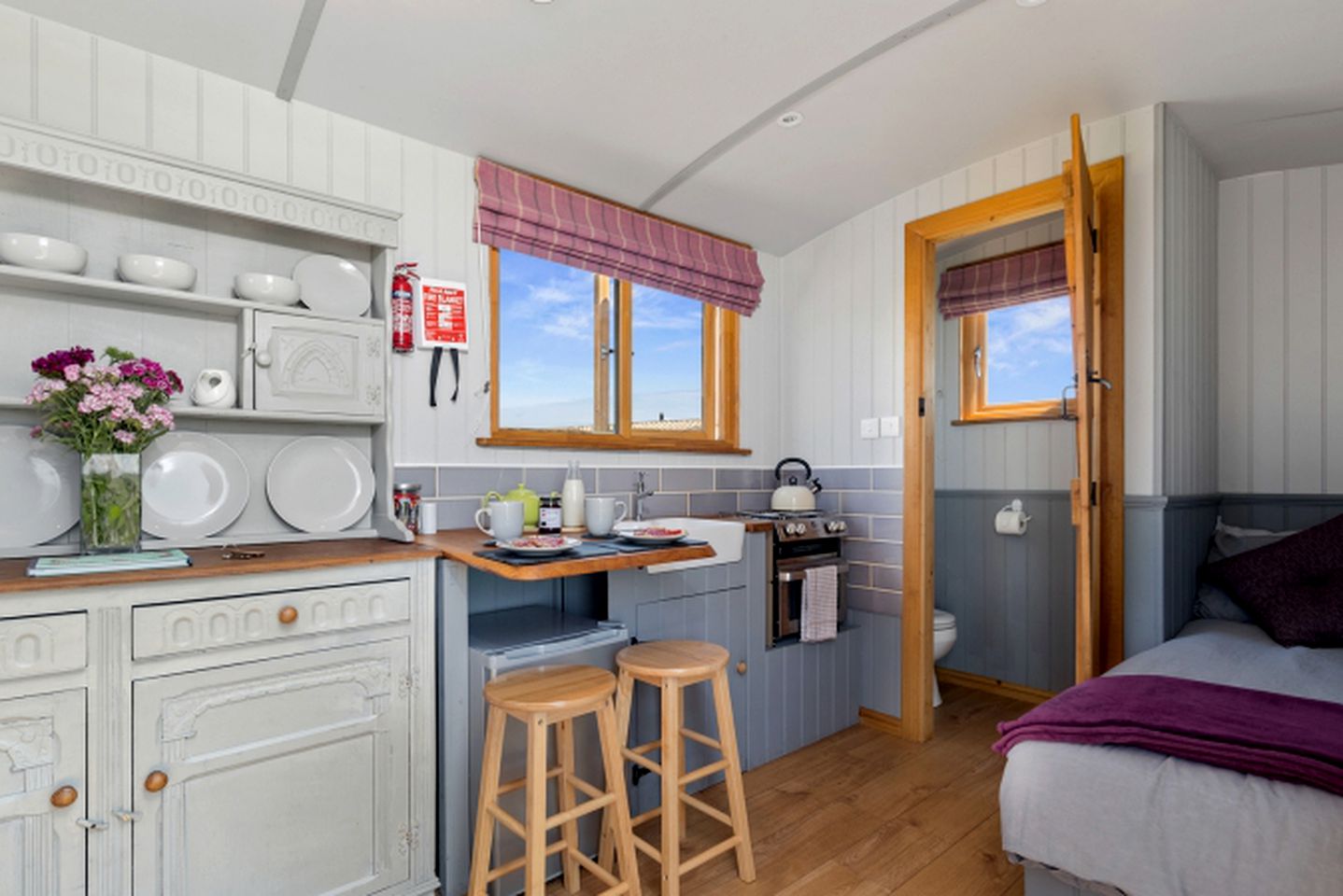 Beautiful Shepherd's Hut Rental Ideal for Glamping in Pembrokeshire