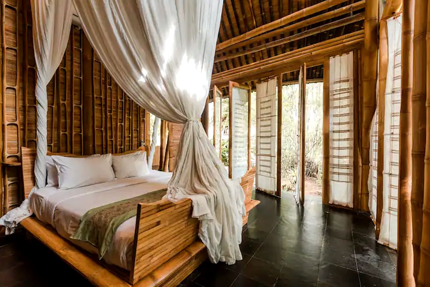 Magical Bali Villa With Pool and Tropical Surroundings