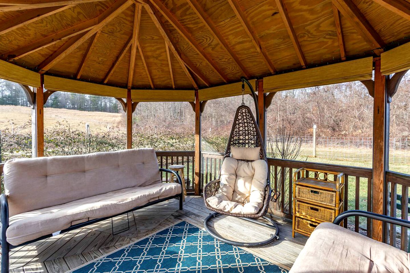 Lovely Barn Loft for Glamping in Connecticut