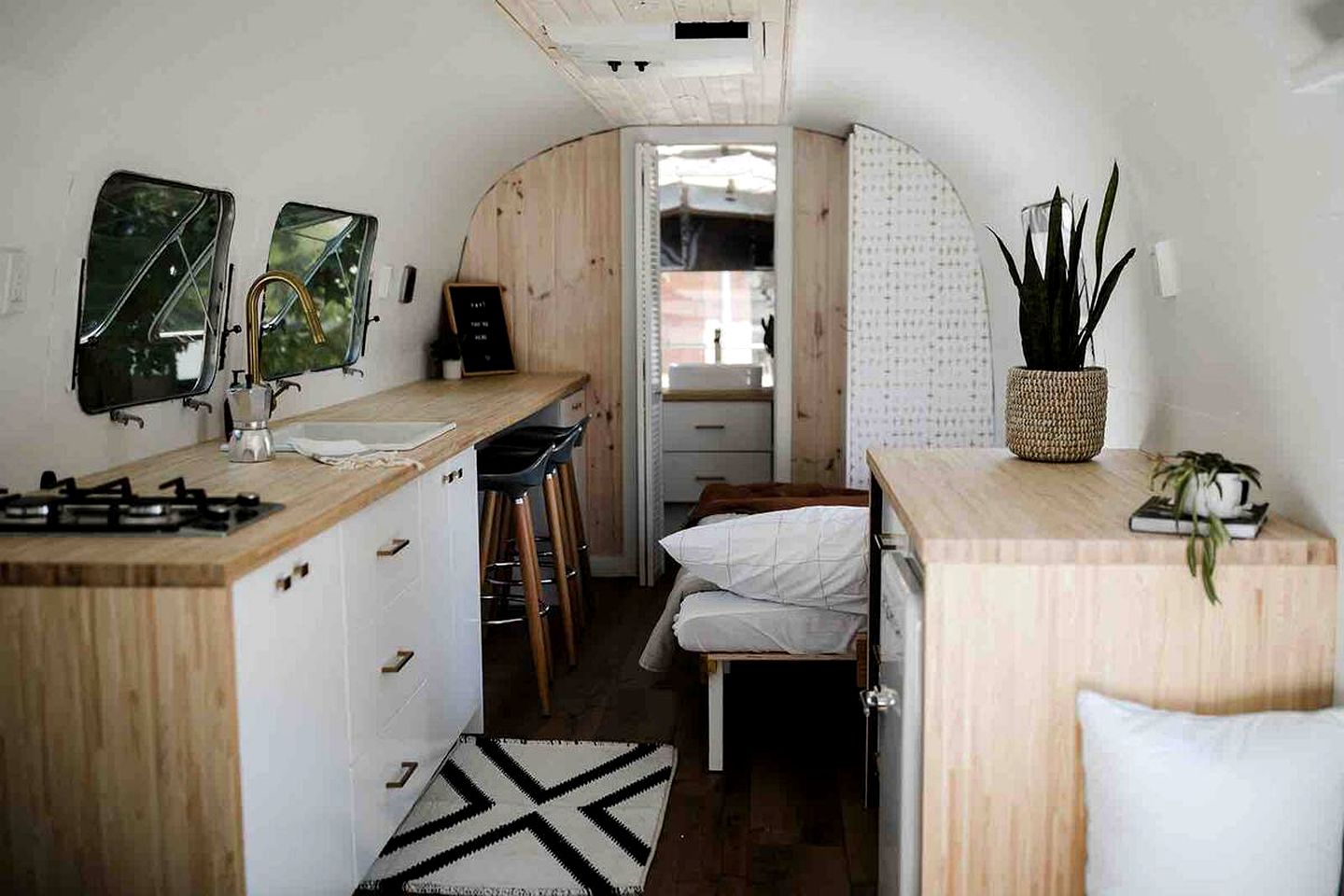Snug Airstream for Weekend Getaways from Toronto