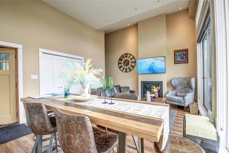 Vacation Rentals (Canada, Port Renfrew, British Columbia)