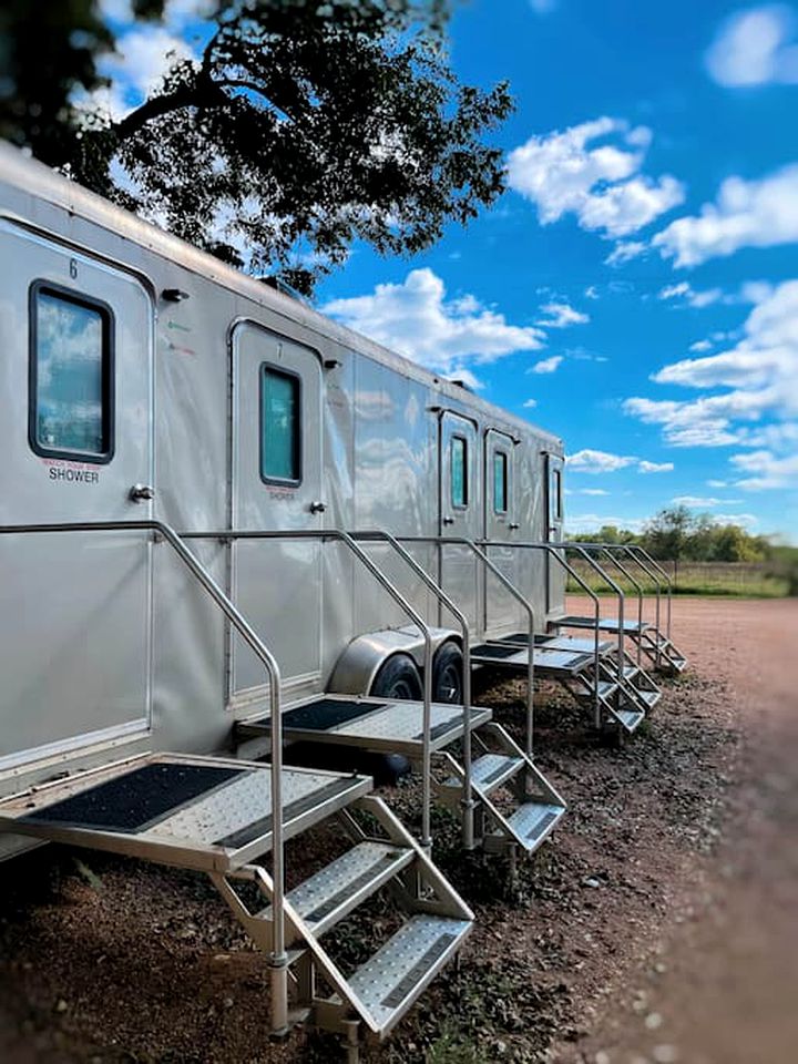 Texas Safari Tent Rental, Perfect for Escapes to Nature in Cibolo