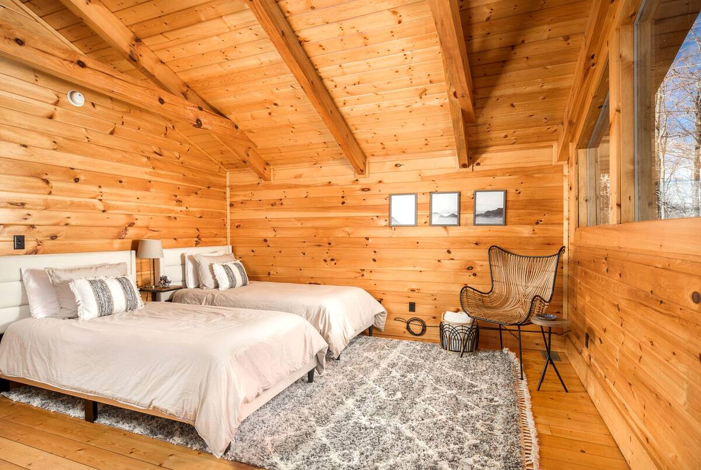 Wonderful Cabin near Boone Perfect for a Weekend Getaway in Nature