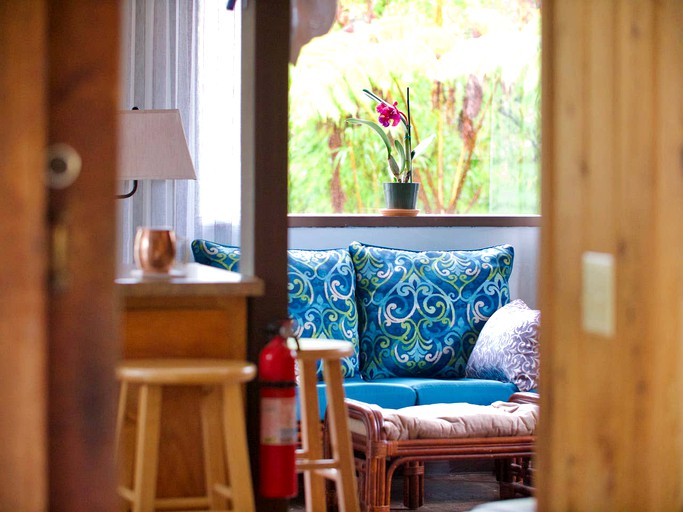 Cottages (Volcano, Hawaii, United States)