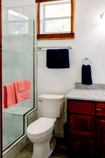 Cabins (Austin, Texas, United States of America)