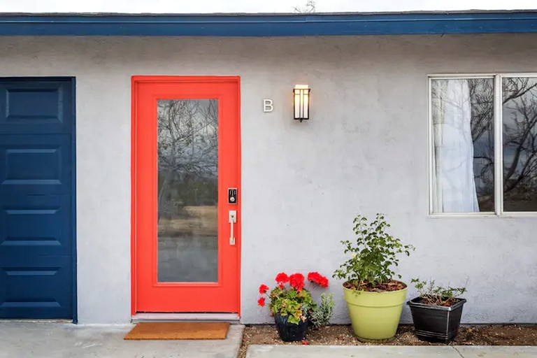 Outside of the Joshua Tree rental in California.