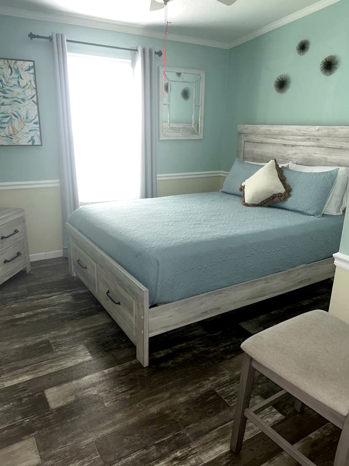 Stunning Cottage by the Rainbow River with Fantastic Amenities for a Wonderful Florida Escape