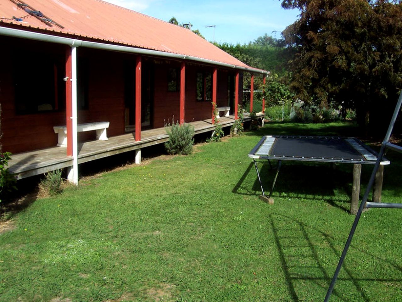 Nature Lodges (Urenui, North Island, New Zealand)