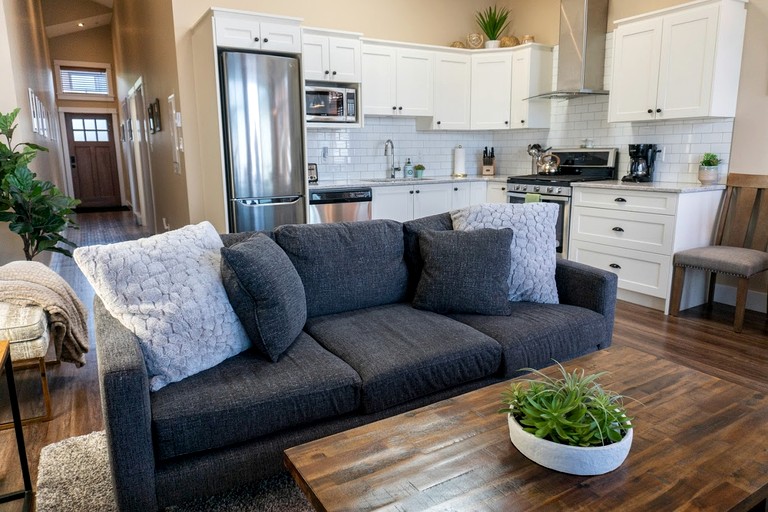 Vacation Rentals (Canada, Port Renfrew, British Columbia)