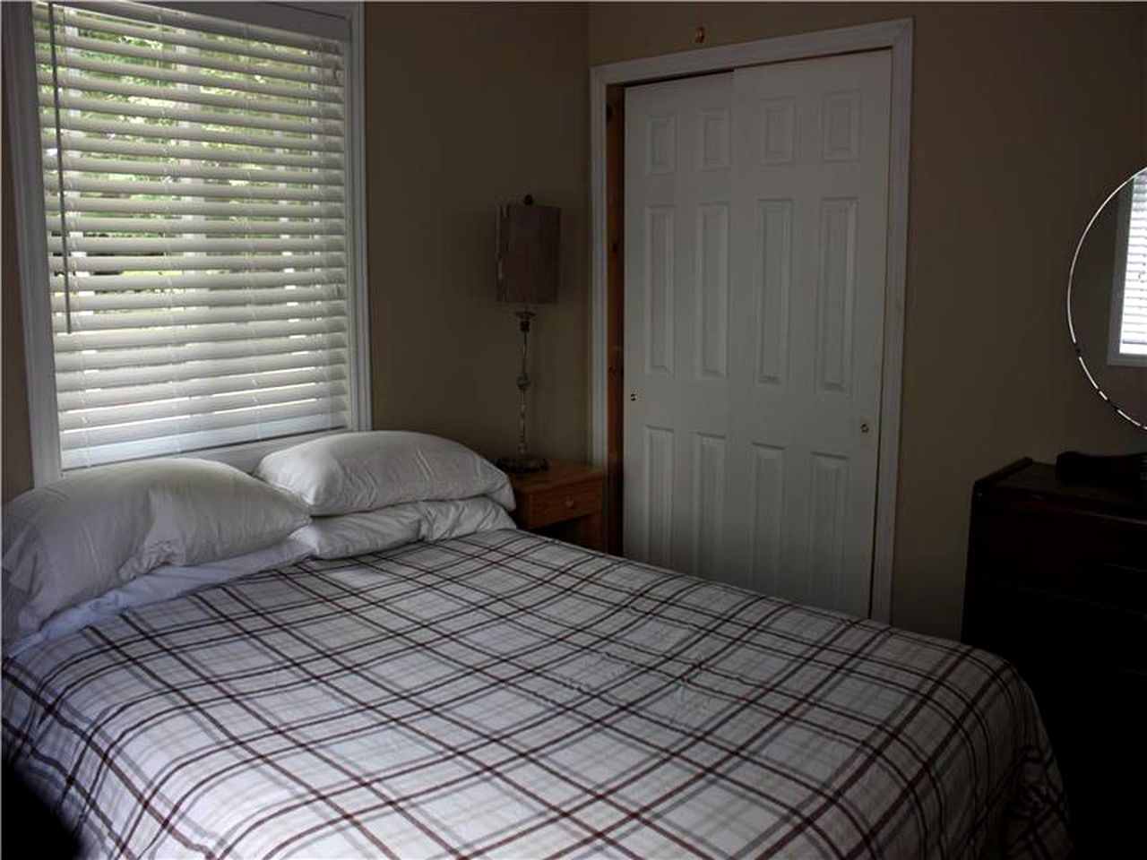 Waterfront Cottage Rental with in North Frontenac, Ontario, Canada