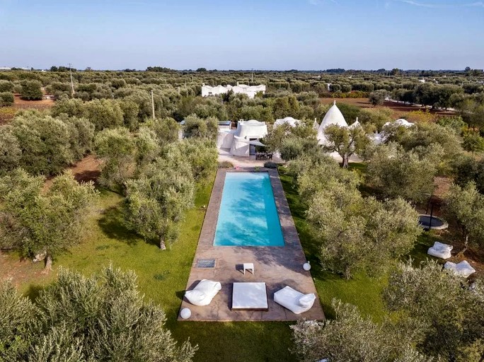 Caves (Ostuni, Puglia, Italy)