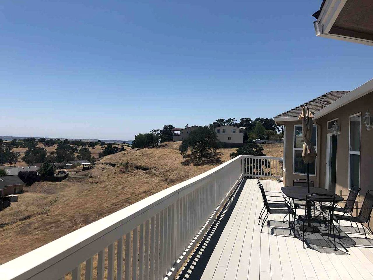 Spacious Retreat near Lake Camanche for Weekend Getaways from Sacramento