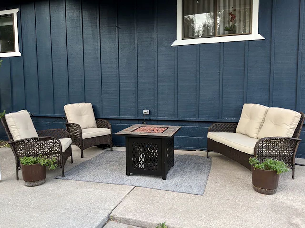 Pet-Friendly Cabin Rental near Mount Shasta for Glamping in Northern California