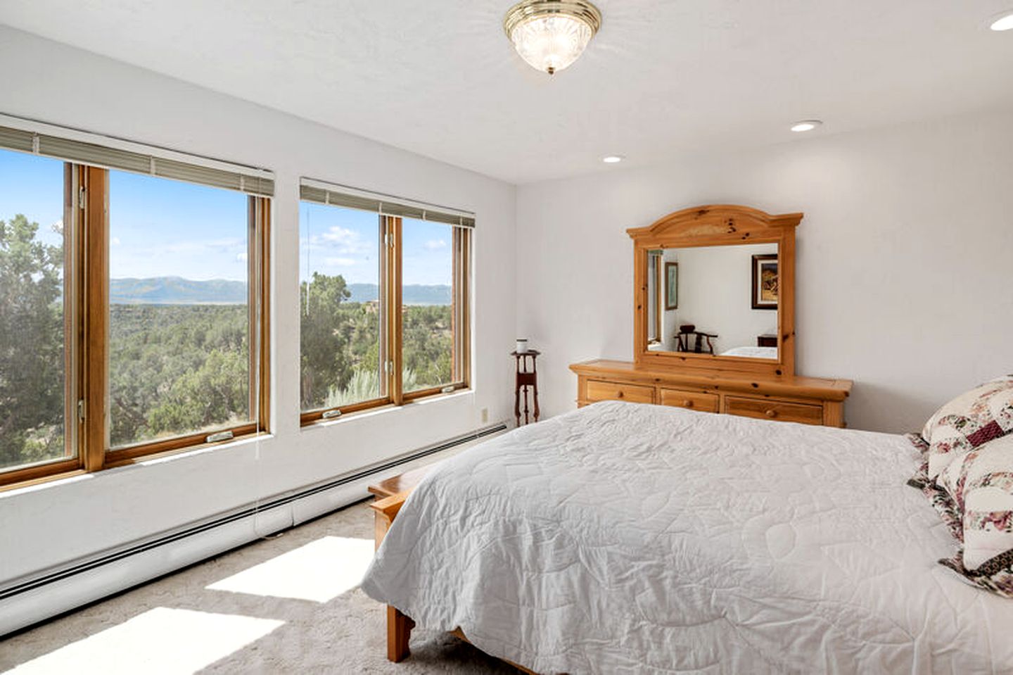 Luxury Vacation Rental with a Fireplace and Views near McPhee Reservoir in Colorado