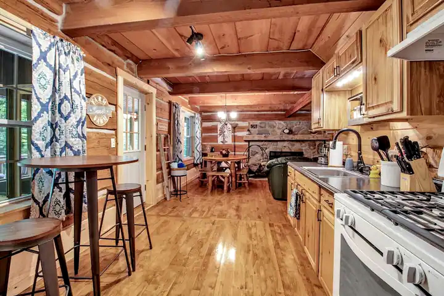 Peaceful Log Cabin Rental for a Vacation in Upstate New York