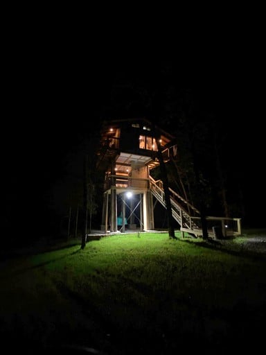 Tree Houses (Jackson, Georgia, United States of America)