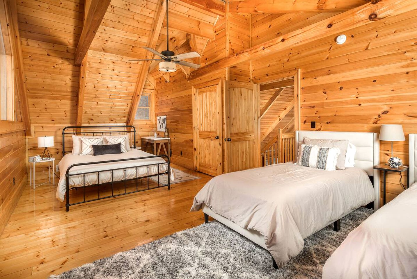 Wonderful Cabin near Boone Perfect for a Weekend Getaway in Nature