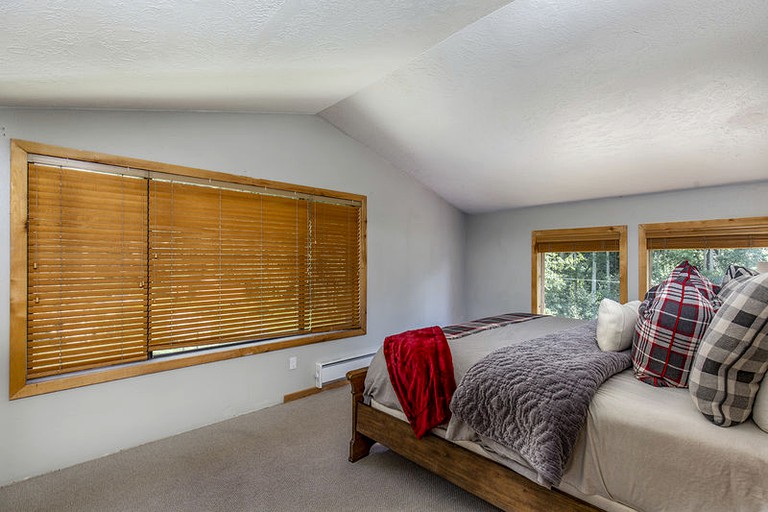 Cabins (Durango, Colorado, United States)