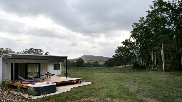 Luxury Hunter Valley Accommodation with a Spa Bath for Two | Villas (Mount View, New South Wales, Australia)