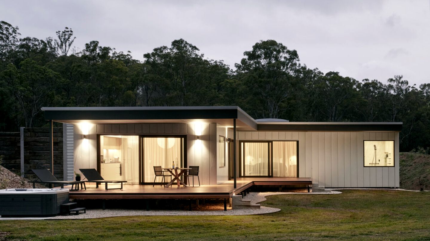 Luxury Hunter Valley Accommodation with a Spa Bath for Two | Villas (Mount View, New South Wales, Australia)