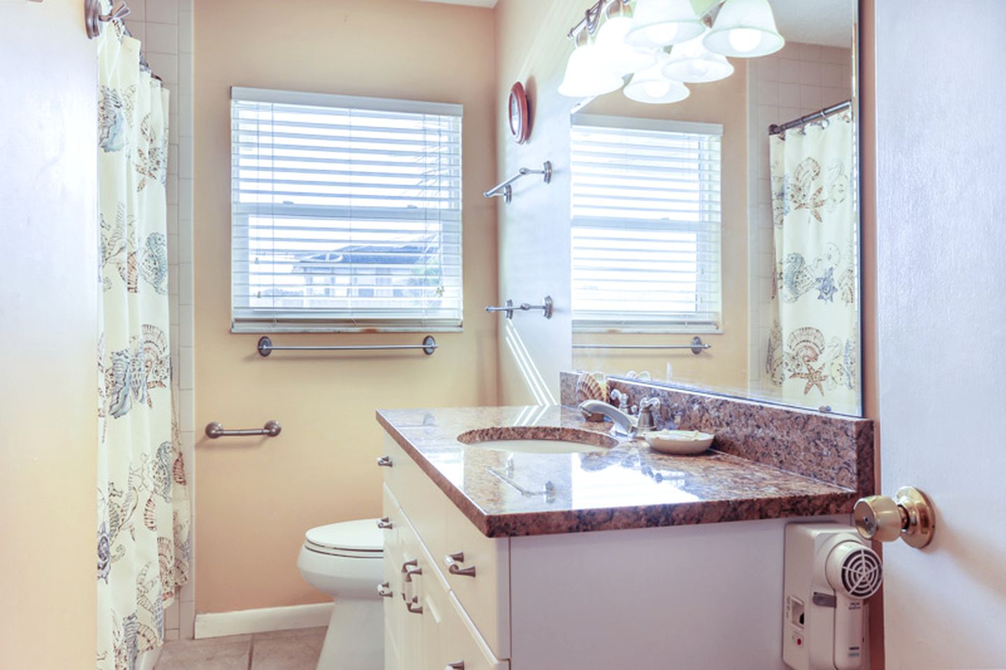 Pet-Friendly Beachside Cottage Getaway near Fernandina Beach, Florida