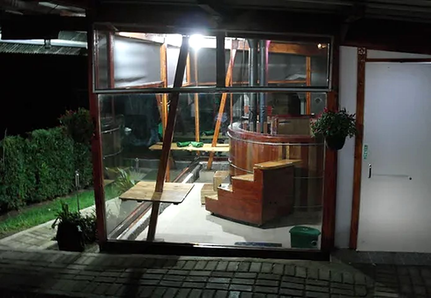 Unique Jungle Lodge for a Vacation in Ecuador | Cottages (Quito, Pichincha, Ecuador)