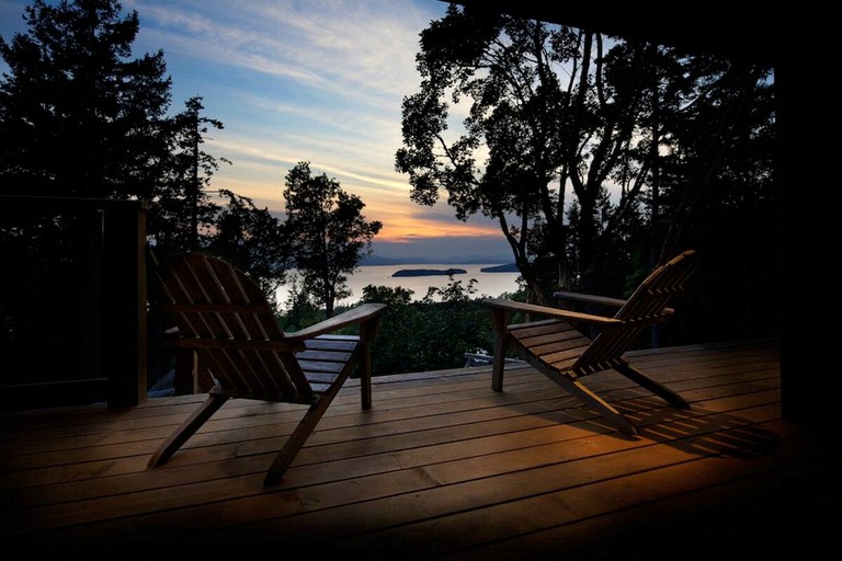 Cabins (Salt Spring Island, British Columbia, Canada)