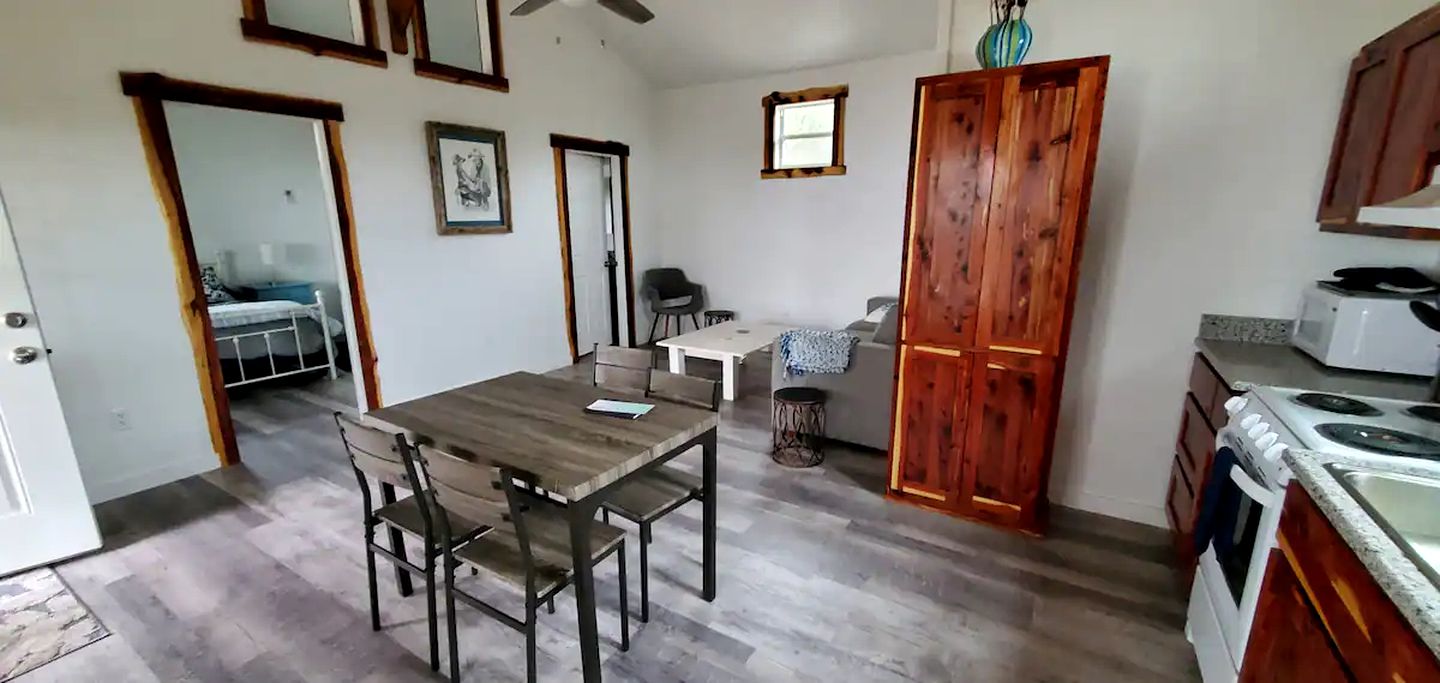 Secluded Cabin Rental for a Weekend Getaway near Austin