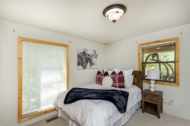 Cabins (Durango, Colorado, United States)