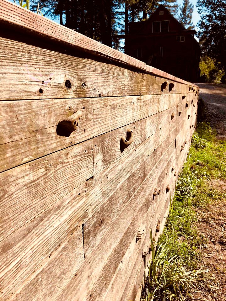 Charming Cabin Rental with a Hot Tub Ideal for a Weekend Getaway from San Francisco