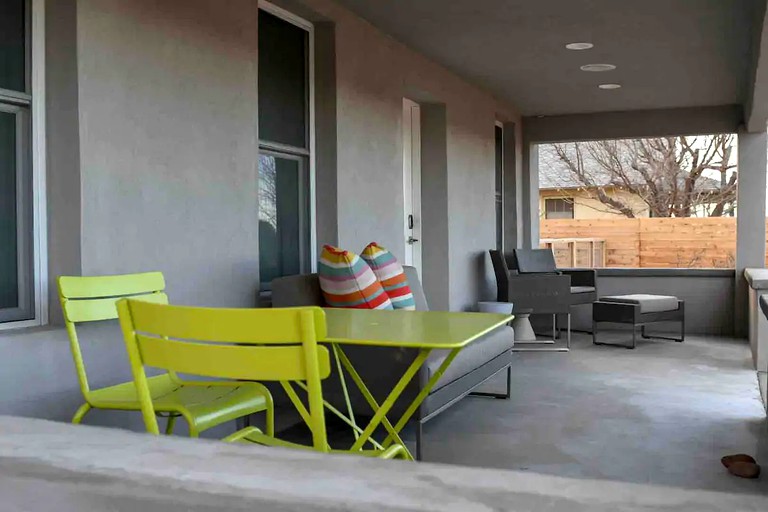 Vacation Rentals (Marfa, Texas, United States of America)