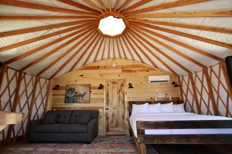 Yurts (Orderville, Utah, United States)