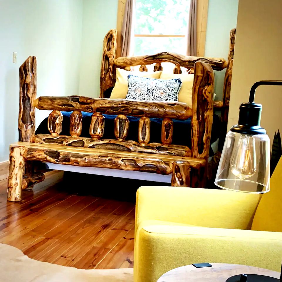 Fantastic Cabin Rental with Outdoor Living Space Ideal for a Lake Conroe Getaway