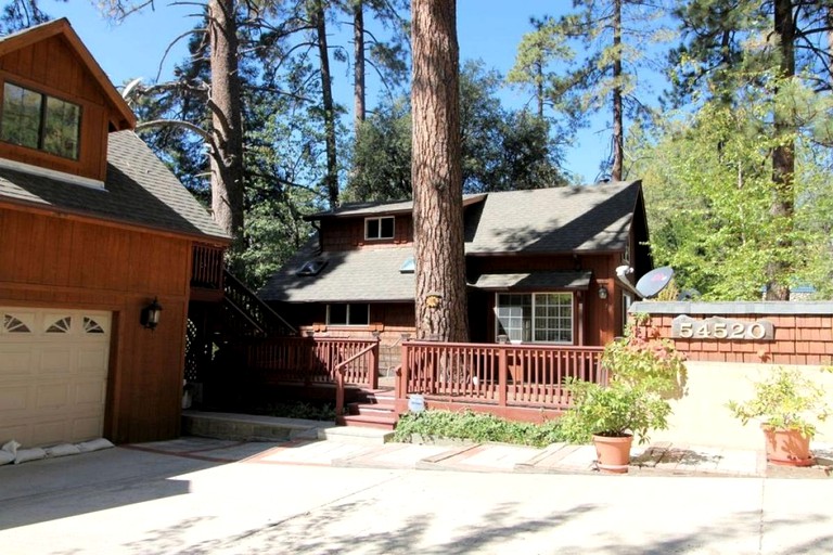 Cabins (Idyllwild-Pine Cove, California, United States of America)