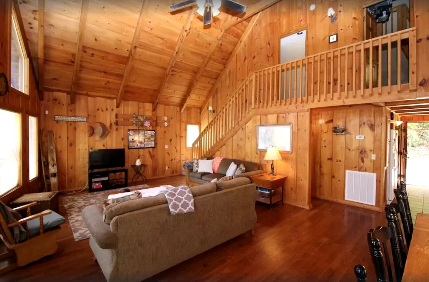 Regal Tennessee Retreat with a Dock on the Shores of Norris Lake