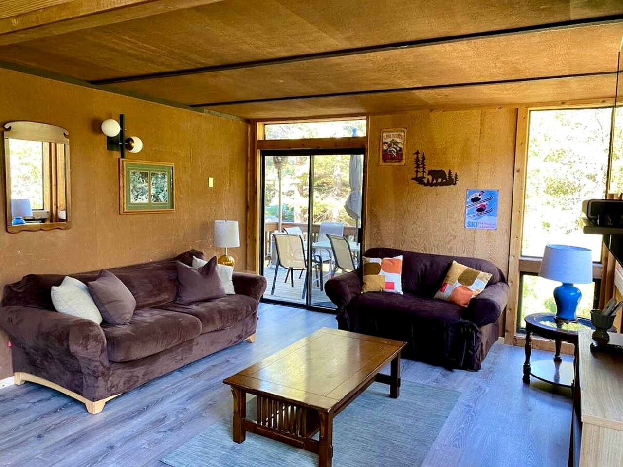 Spacious Chalet Rental in Alpine Valley for a Weekend getaway in California