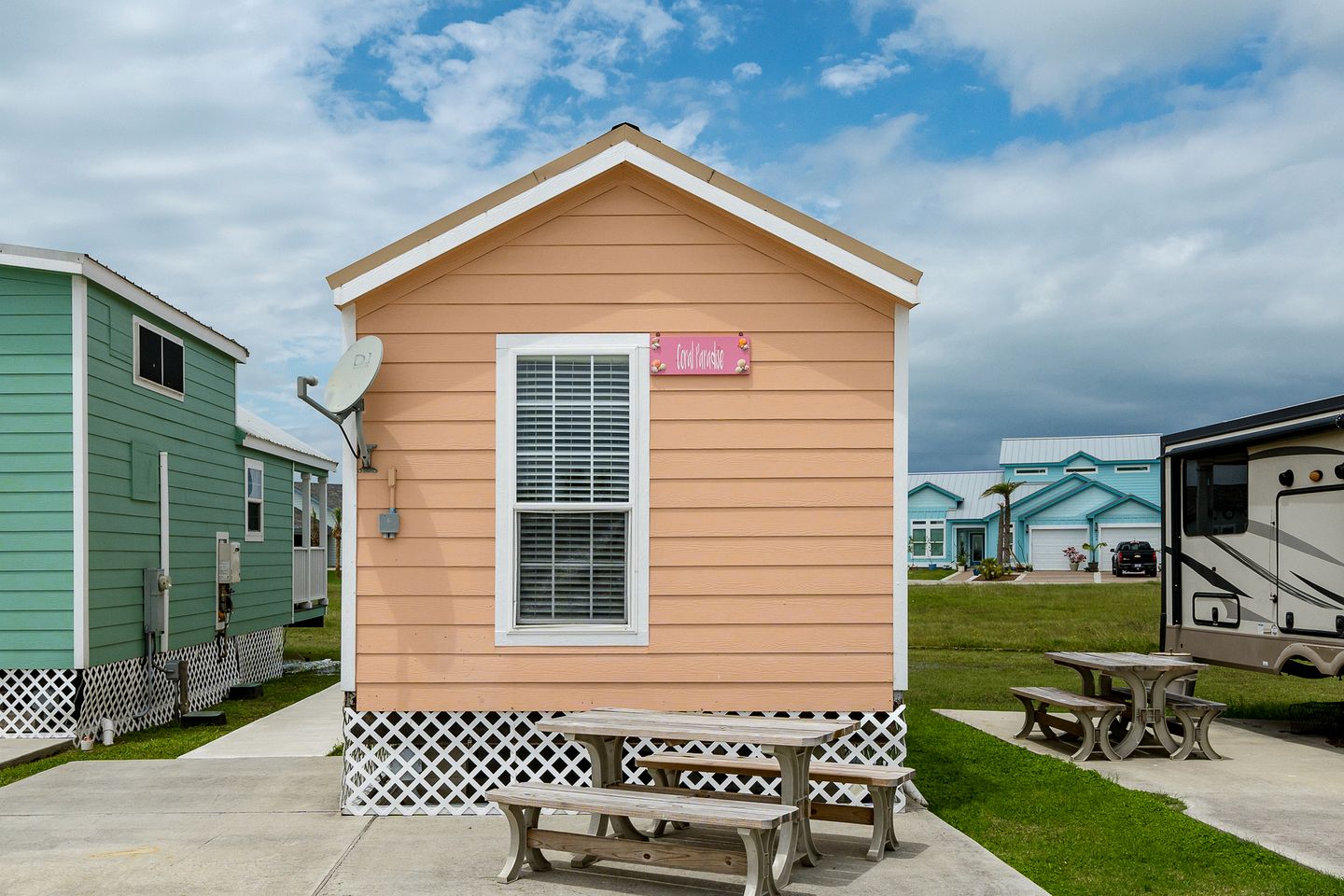 Unique Tiny Cabin Near the Bay in Rockport, Texas