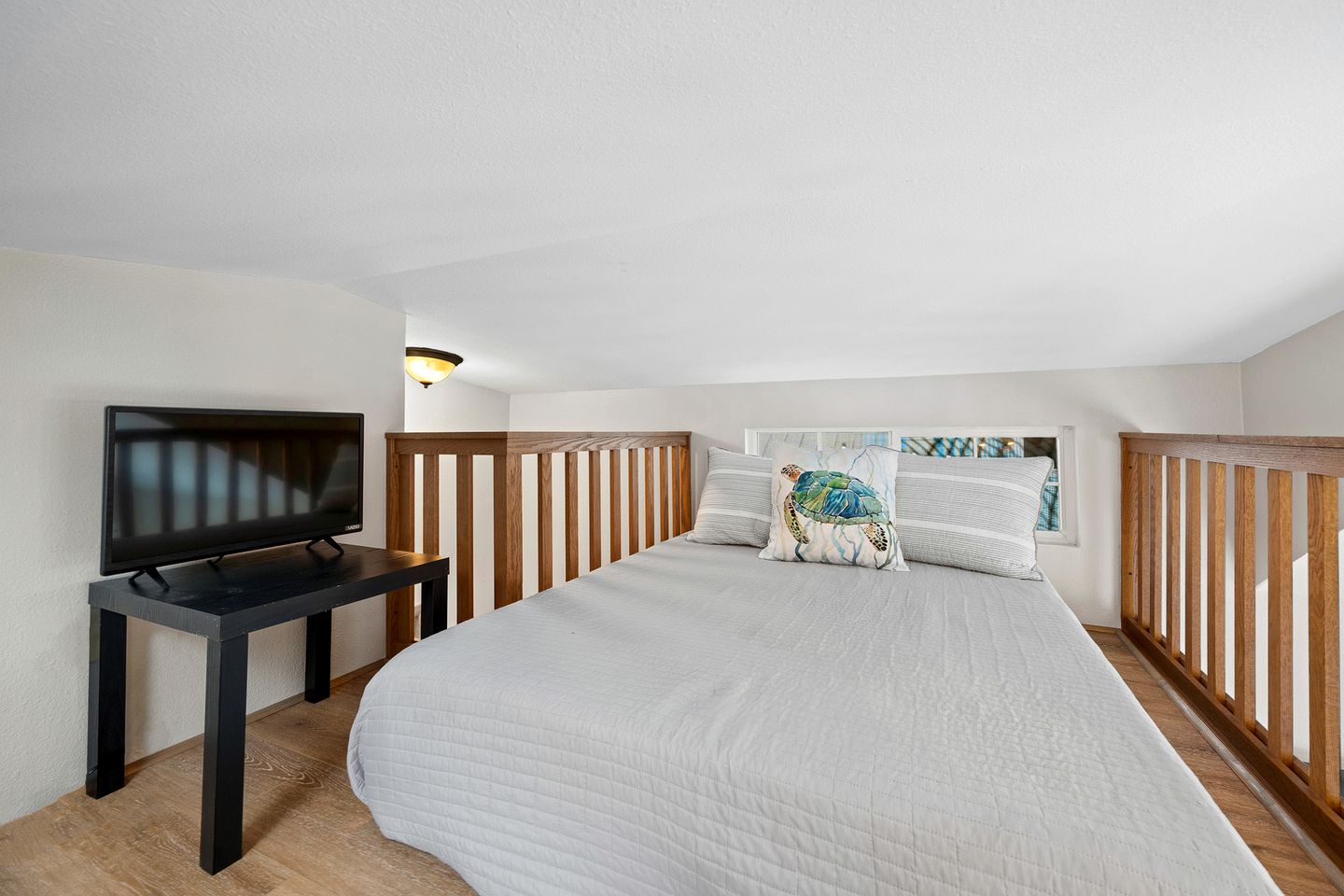 Lofted Cottage with Water Views in Rockport, Texas