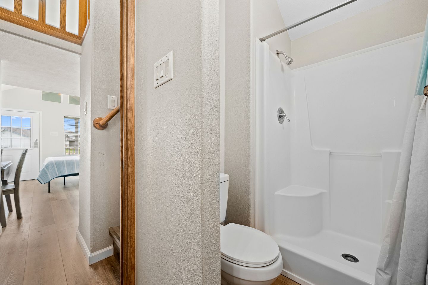 Luminous Small Cottage with Shared Pool in Rockport, Texas