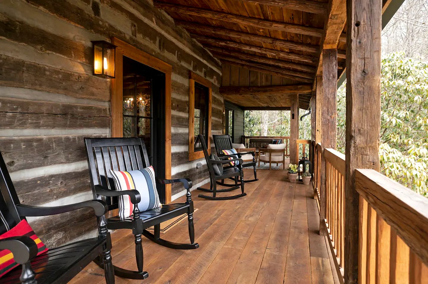 Luxury Cabin on Private Pond near Flat Mountain, NC