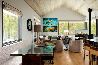 Lovely Design Cabin with Hot-Tub and Board Games in Big Sky, Montana photo 5