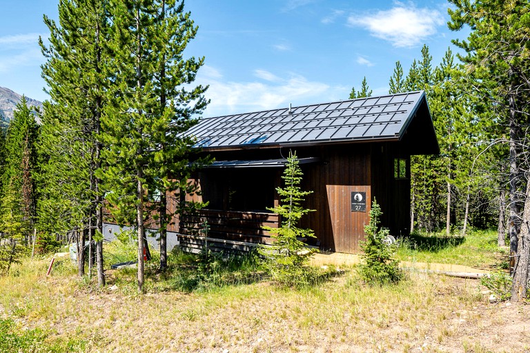 Lovely Design Cabin with Hot-Tub and Board Games in Big Sky, Montana